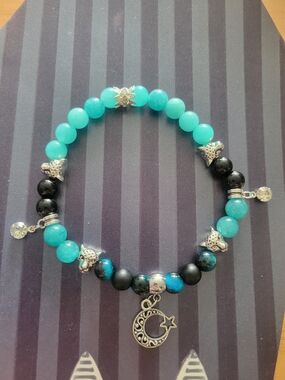 🖤NEW🖤 Turquoise and Black Stone  Beaded Crescent Moon Charm Bracelet